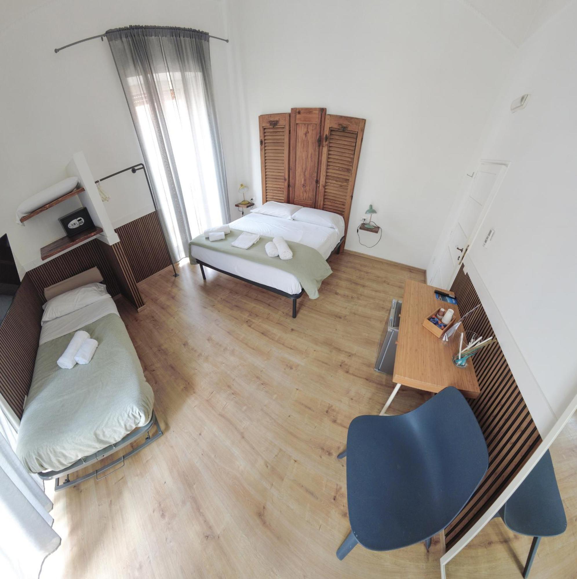 B&B Università Napoli Esterno foto