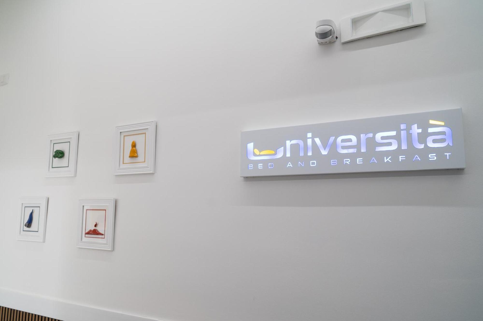 B&B Università Napoli Esterno foto